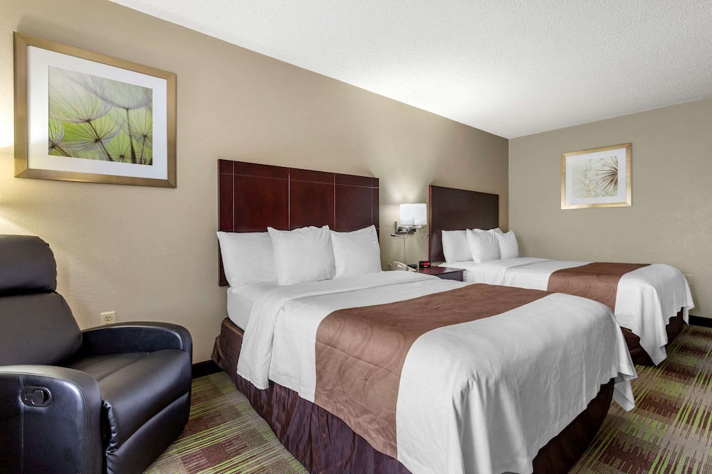 Quality Inn St. Robert - Ft. Leonard Wood 18/40