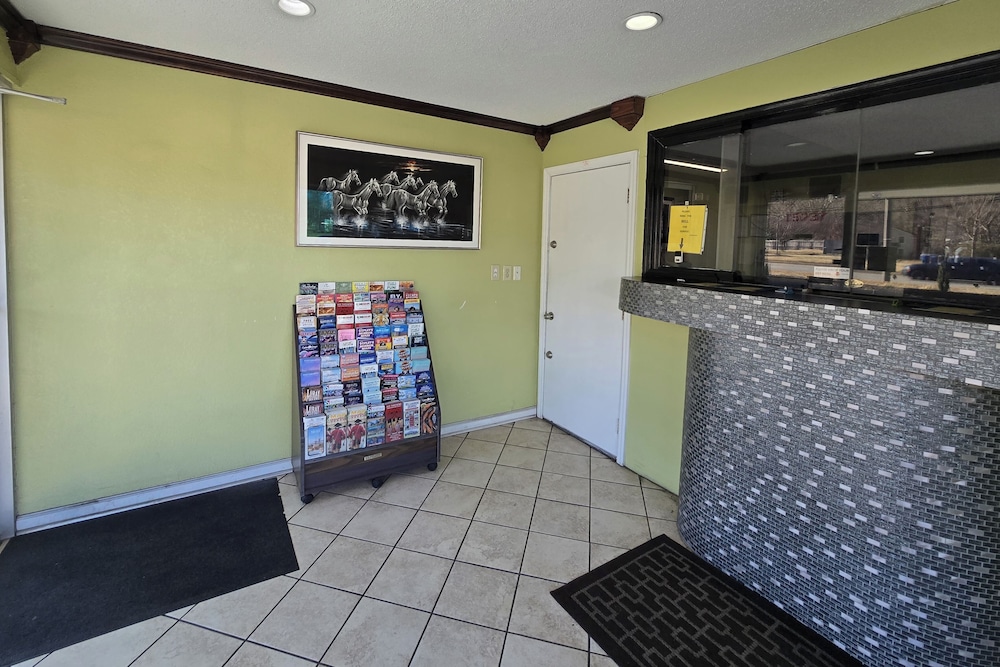Sunrise Inn By OYO Newport News US-60 19/53