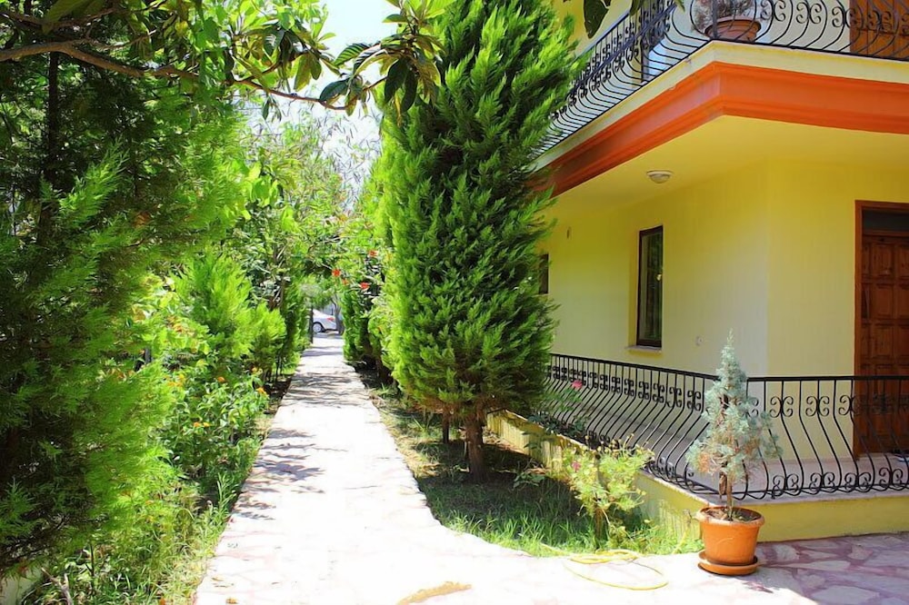 Vira Apart Hotel 40/50