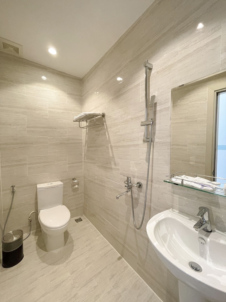 Diamond Bay Condotel Resort Nha Trang 76/77