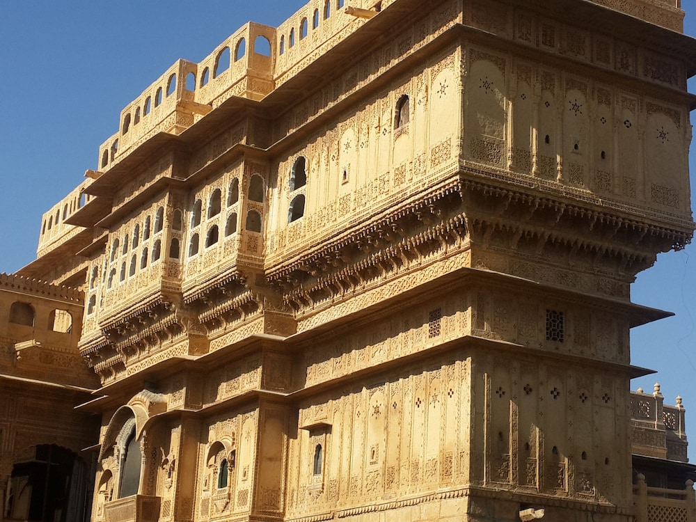 WelcomHeritage MANDIR PALACE 7/63