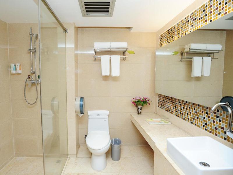 Vienna Hotel (Shenzhen Guanlan Renmin Road Heping) 36/37