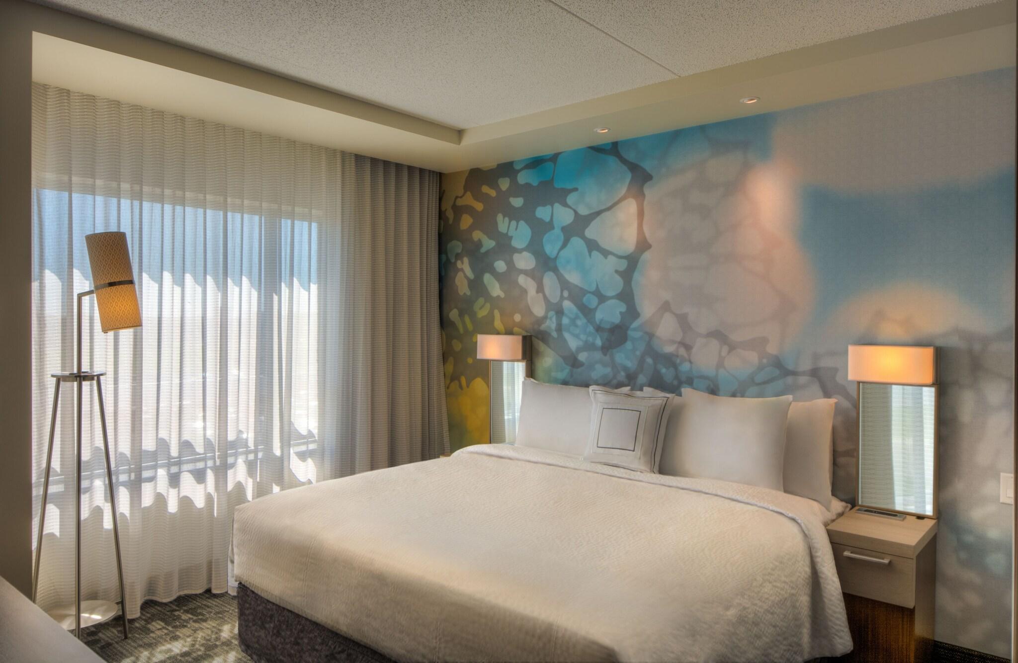 Room, King Bed