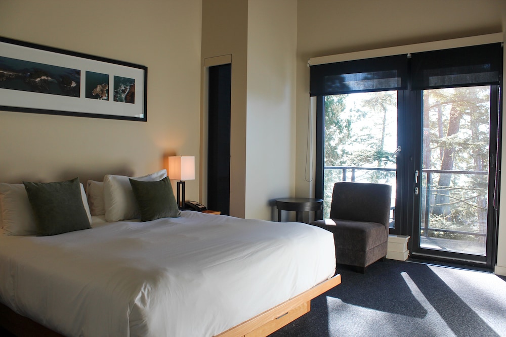 1 BEDROOM, LODGE