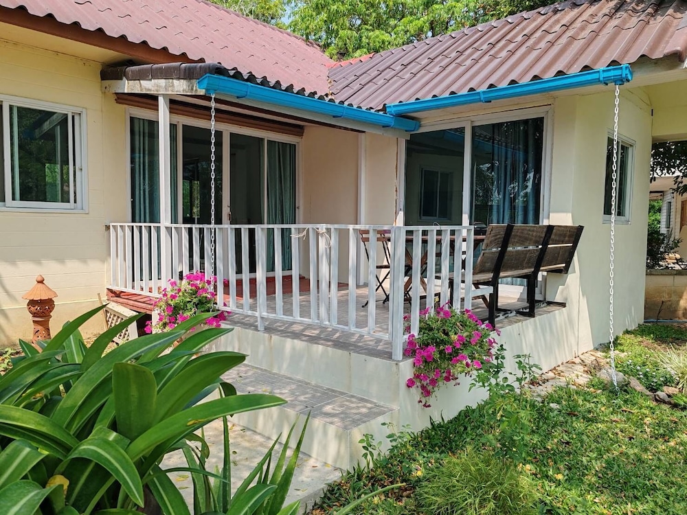 Les Collines Resort 6/41