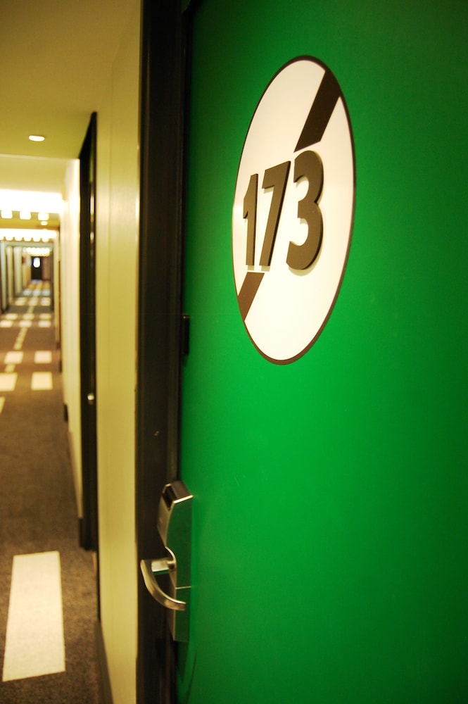 Ibis Styles Marseille Provence Aeroport 40/78