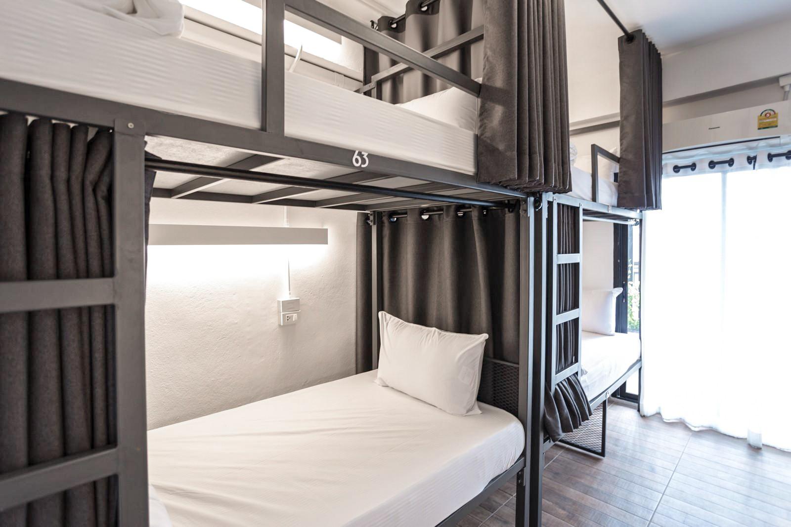 Female Dorm, Female Only