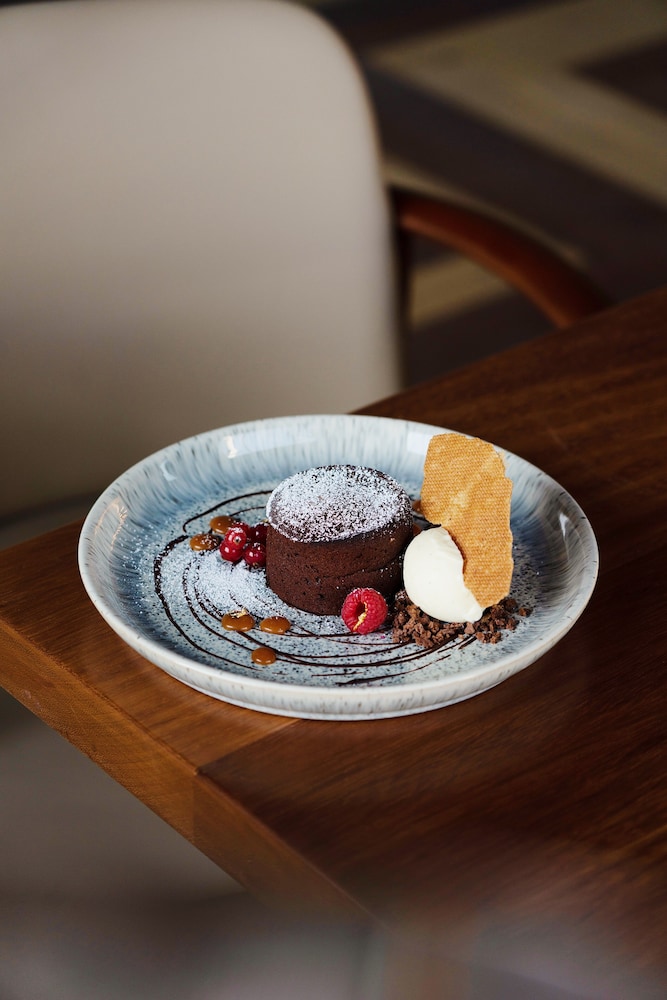 Holiday Inn Dubai Al Maktoum Airport photo4