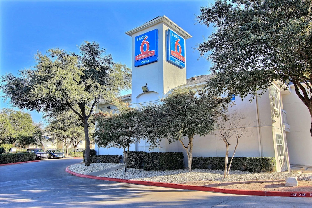 Studio 6 Extended Stay - Austin, TX - Midtown 7/59