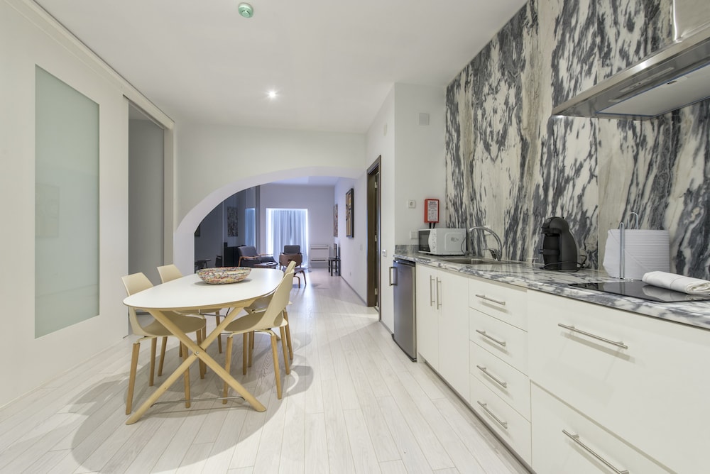Alfama Lisbon Lounge Suites 5/50