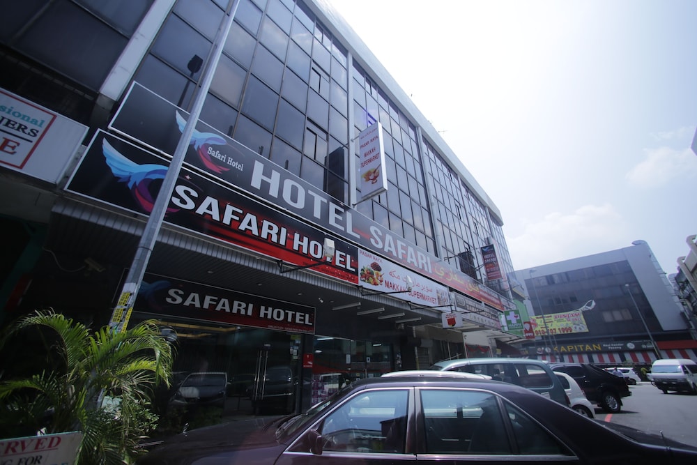 Safari Hotel 6/45