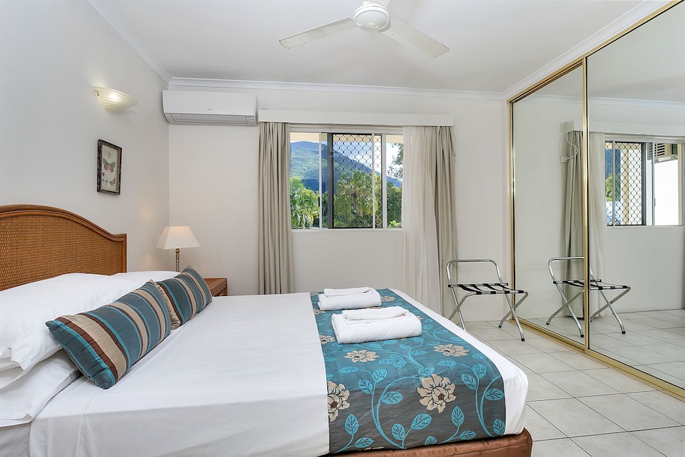 Marlin Waters Beachfront Apartments 19/100