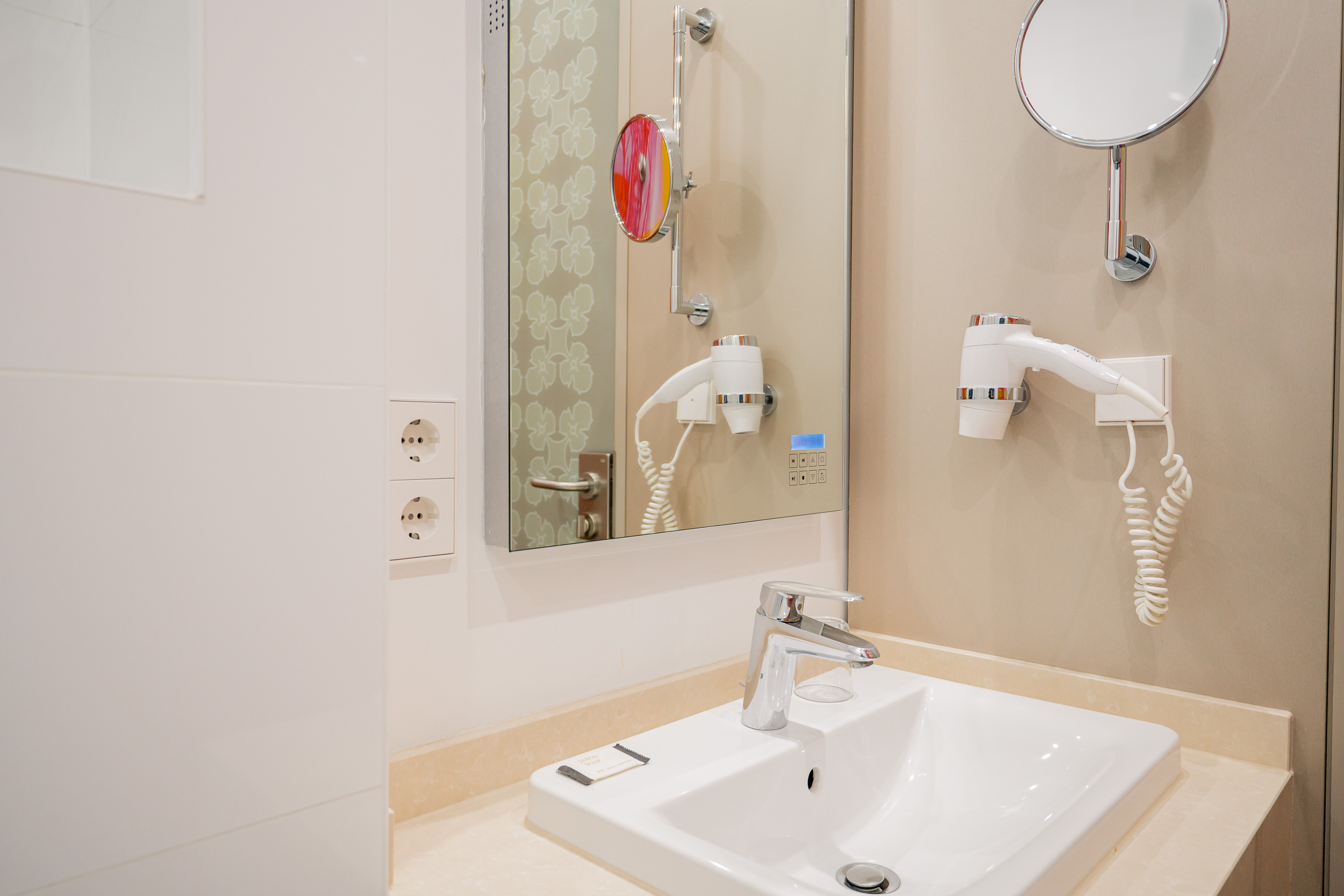 غرفة قياسية مفردة، Homaris West Side - Self Check-In 4/7