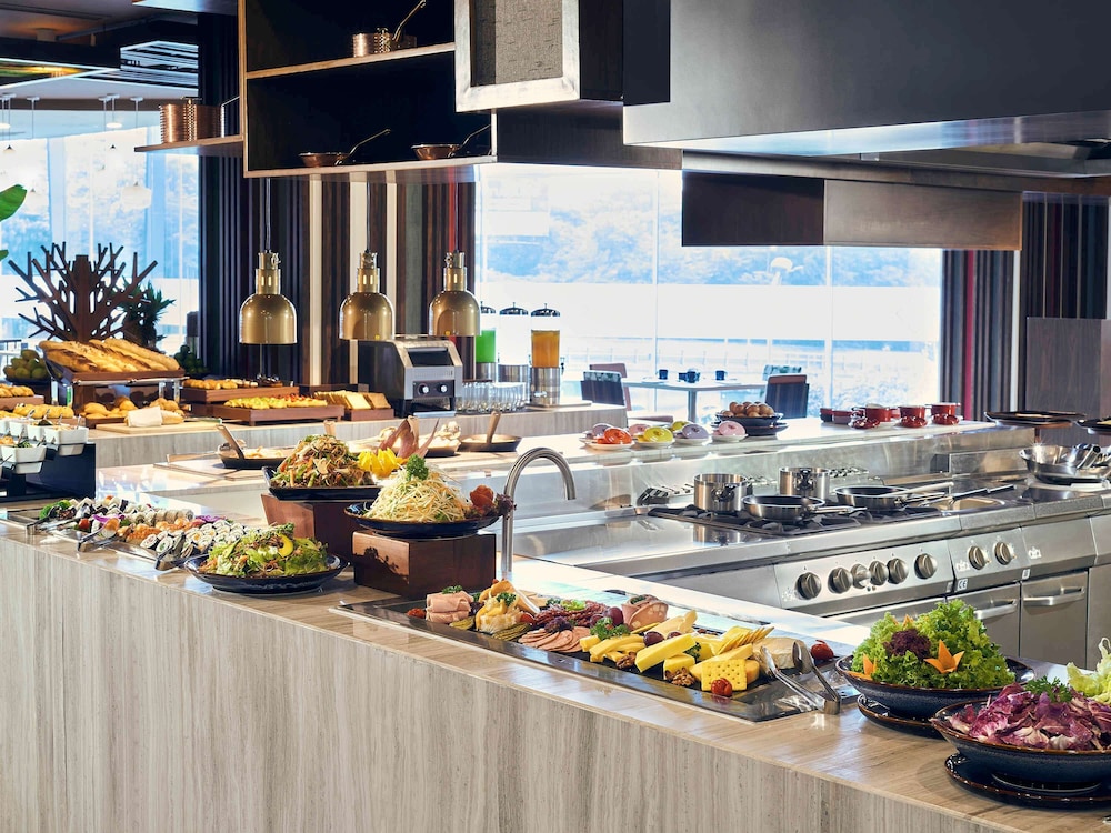 Novotel Hanoi Thai Ha 50/71