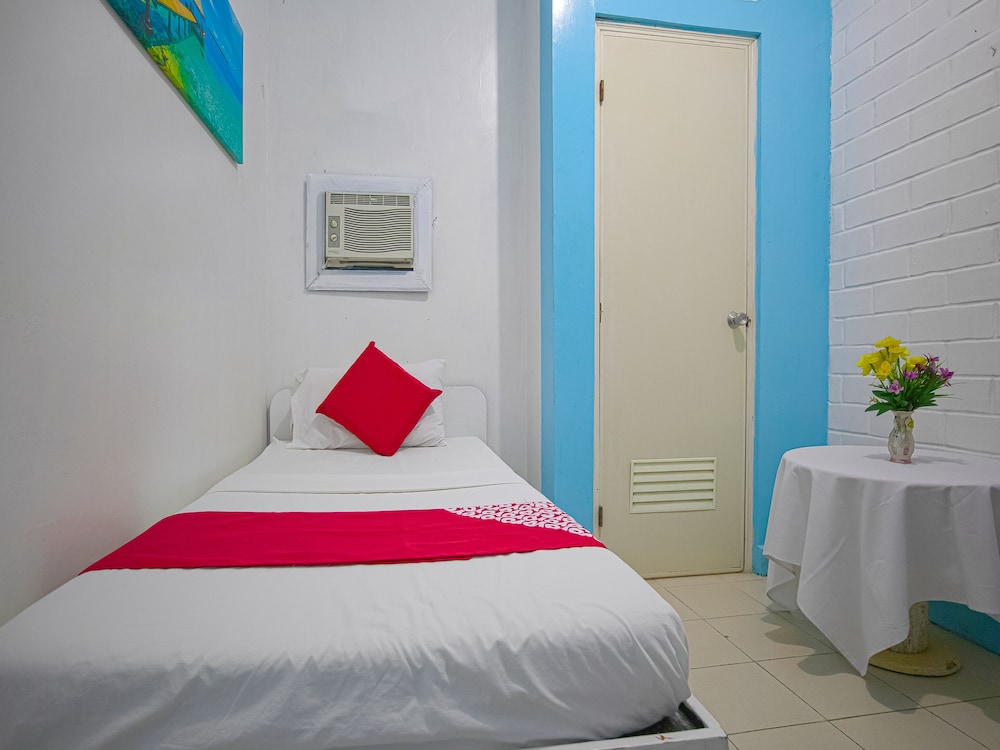 La Maria Pension & Tourist Inn Hotel 26/51