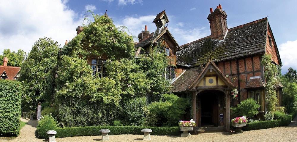 Langshott Manor 68/76