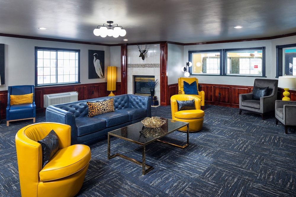 Hotel J Green Bay Formerly Airport Settle Inn 45/72