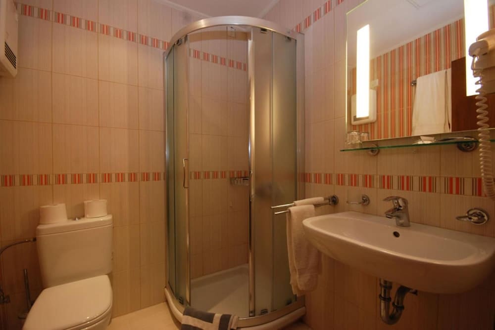 Hotel Elvetia 45/45