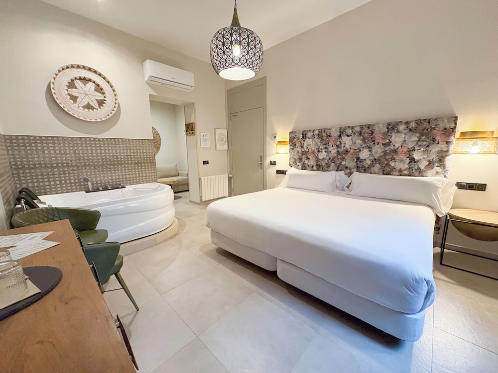 HOTEL BOUTIQUE ADEALBA BADAJOZ 13/32