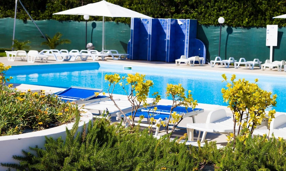 Medea Beach Resort 34/50