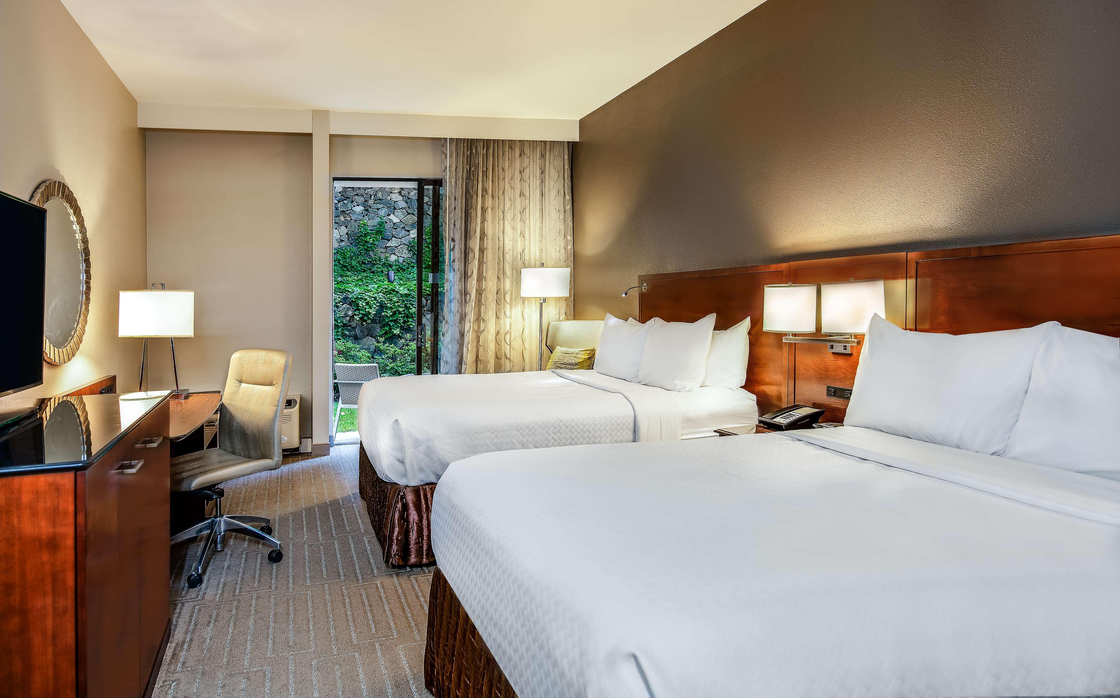 ROOM, 2 DOUBLE BEDS, POOL SIDE