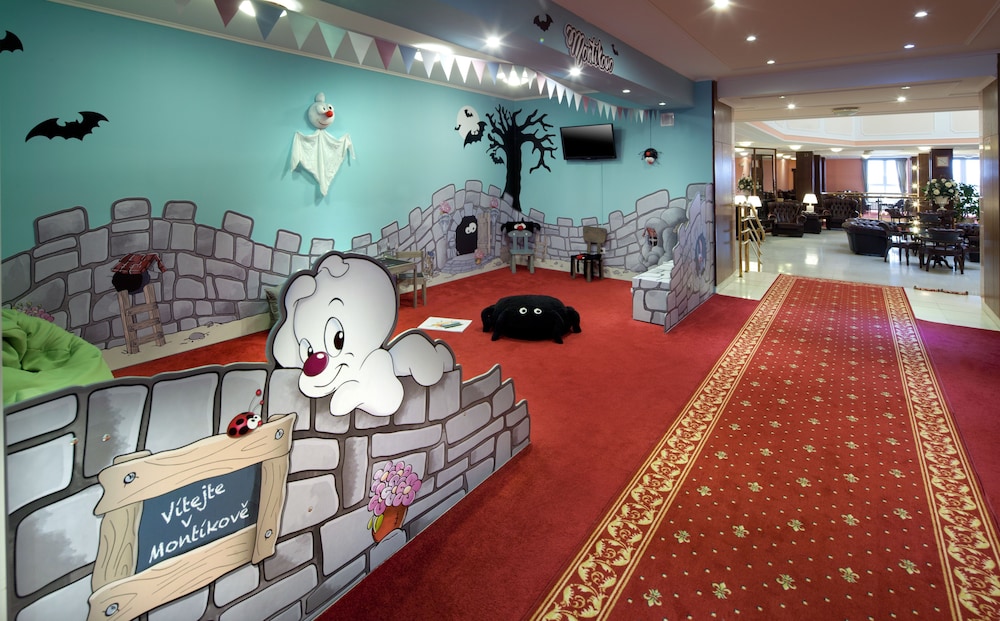 CHATEAU MONTY SPA RESORT 48/69