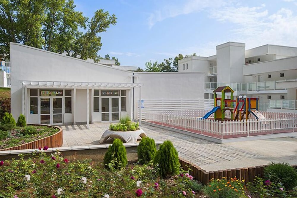 Hotel Forest Beach 33/40