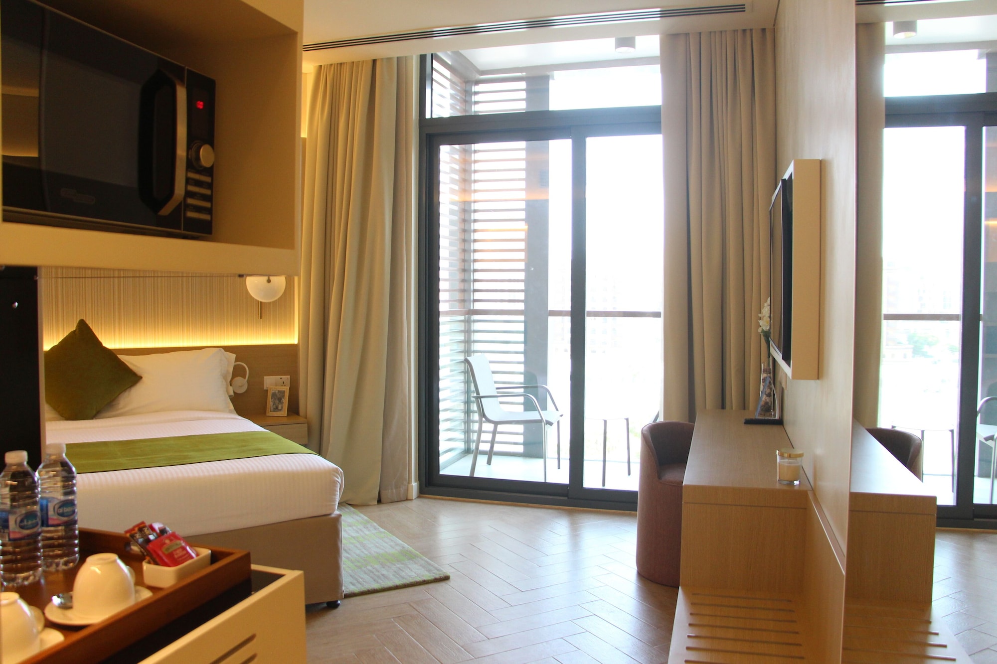 PREMIER ROOM