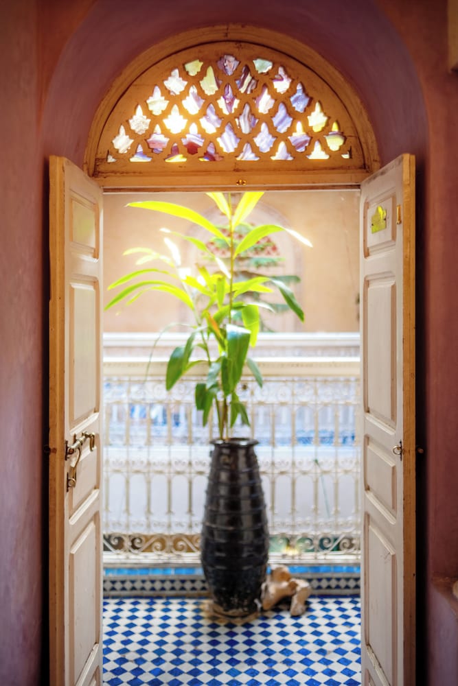 Riad Oulaya 8/50