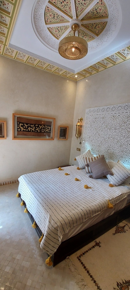 Riad Barroko 7/28