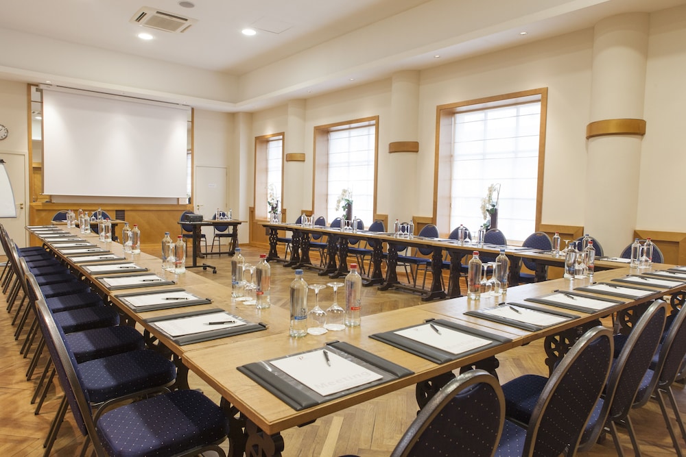 Mercure Brussels Centre Rogier 57/64
