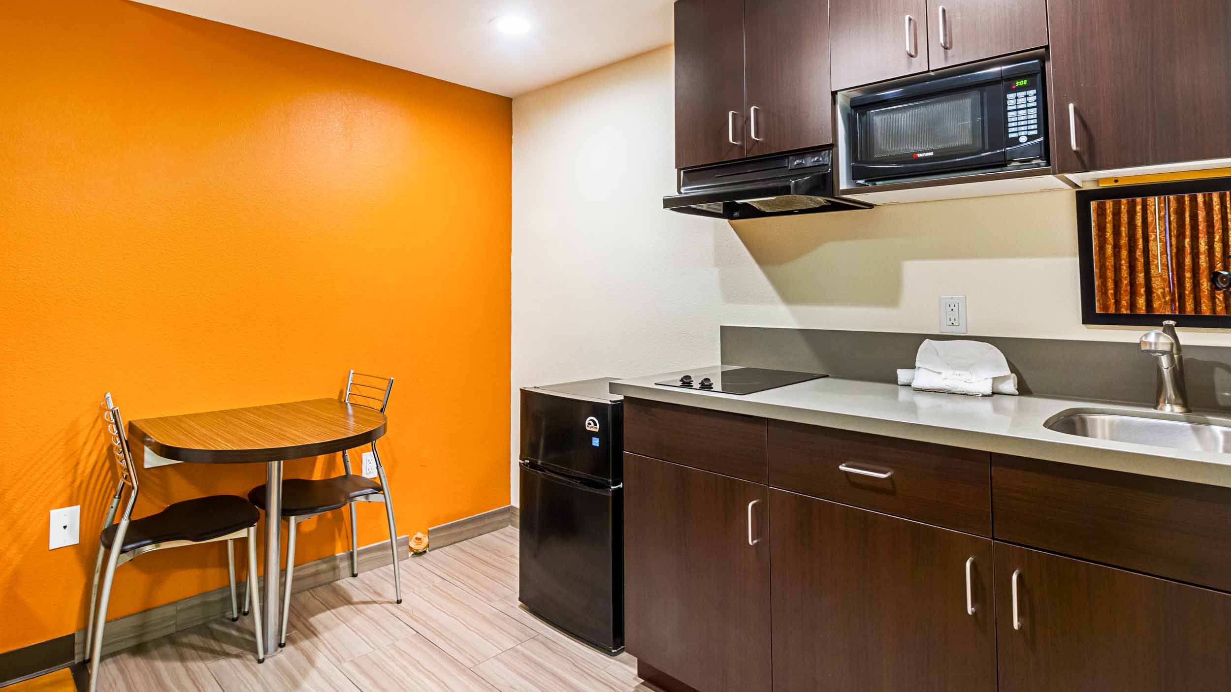 Motel6 Hesperia, CA - East 34/34