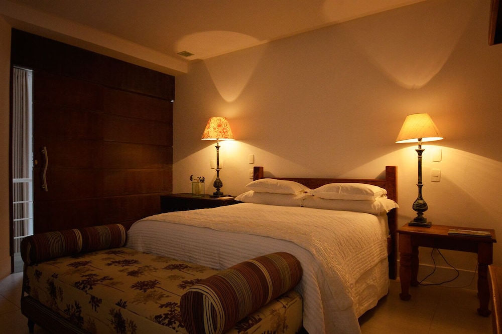 Duplex, Family, 1 Double and 3 Single Beds