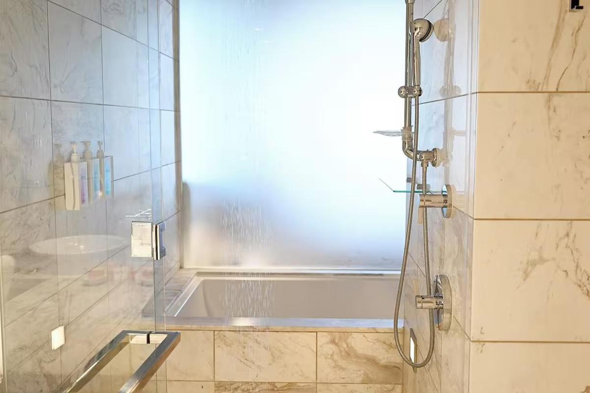 StripSuite Palms Place BALCONY Hotel,Resort & Casino - NO RESORT FEE 47/47