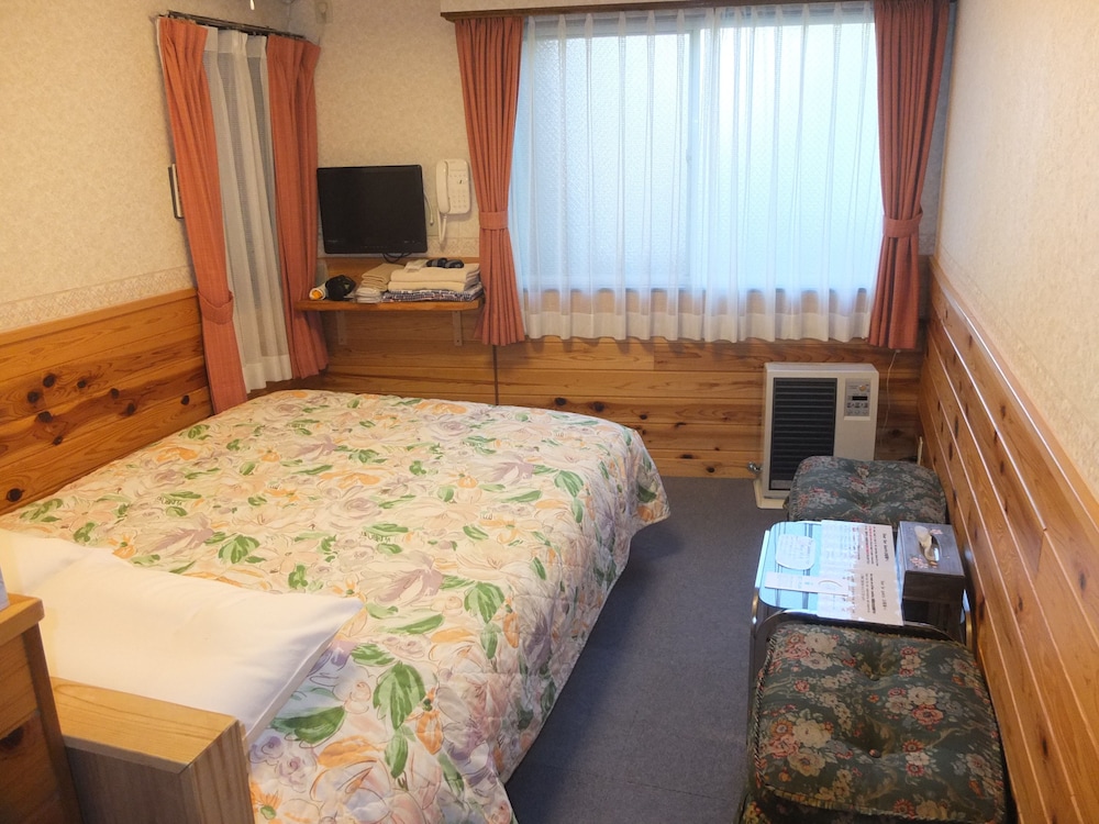 Turtle Inn Nikko 25/63