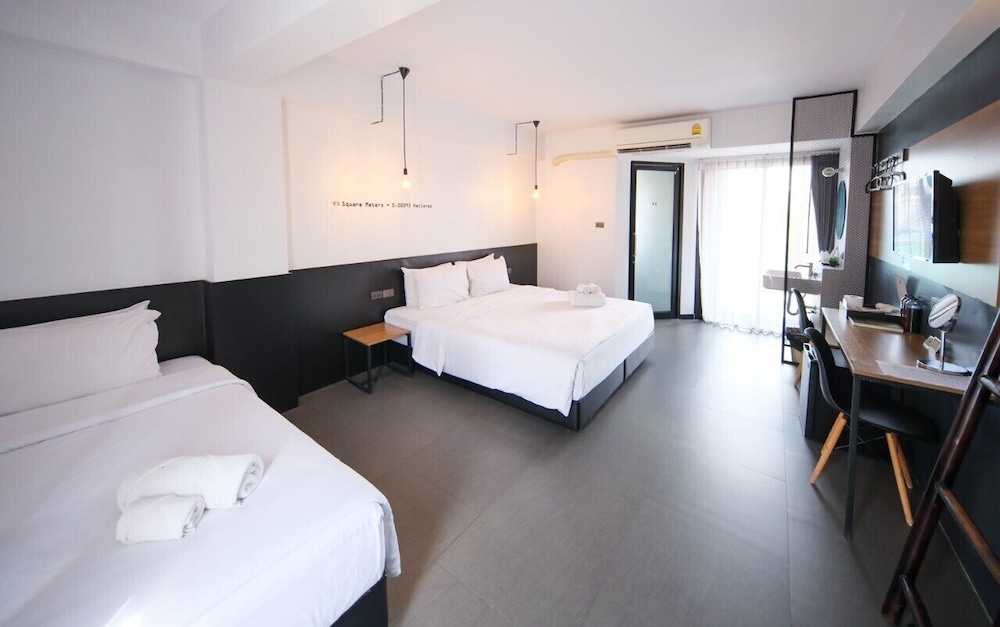 9.5 Hotel 25/70