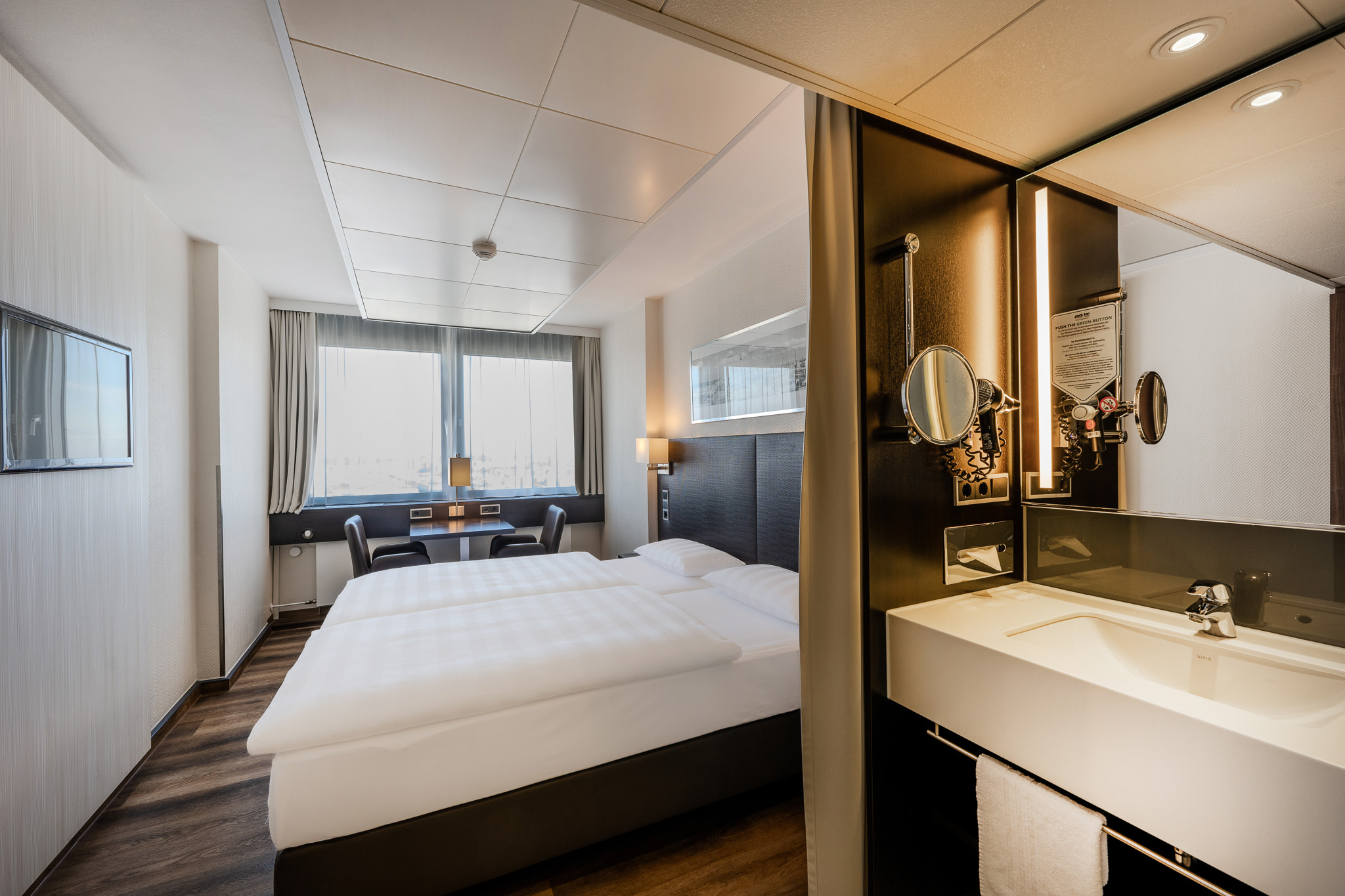 Standard, Park Inn by Radisson Berlin Alexanderplatz 2/2