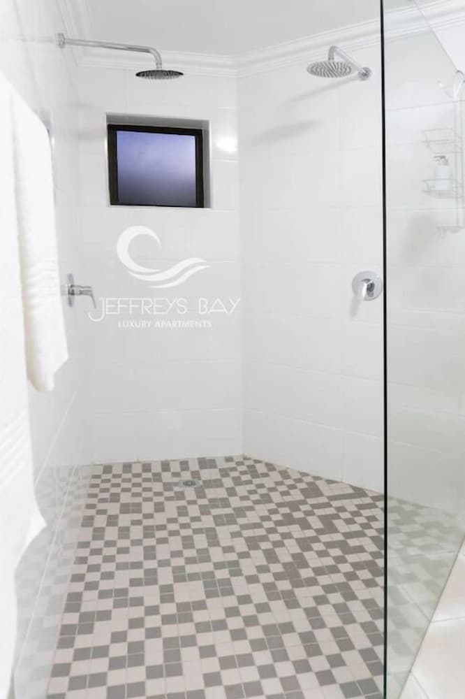 Jeffreys Bay Luxury Apartments 28/41