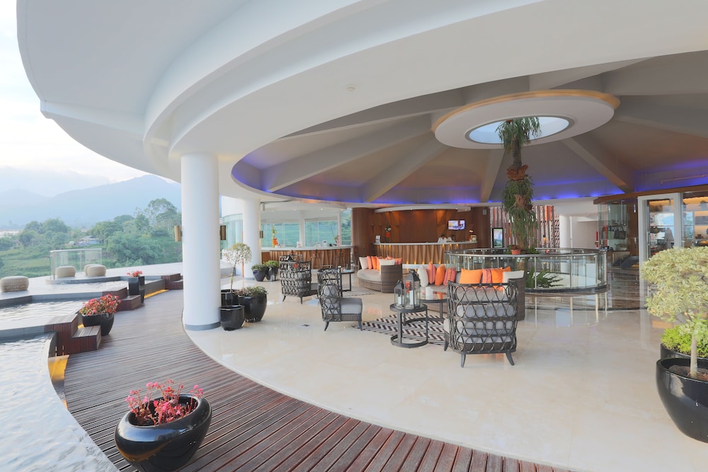 Pesona Alam Resort & Spa 34/50