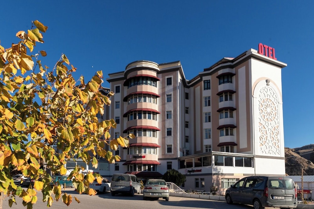 Tiryandafil Hotel 38/44