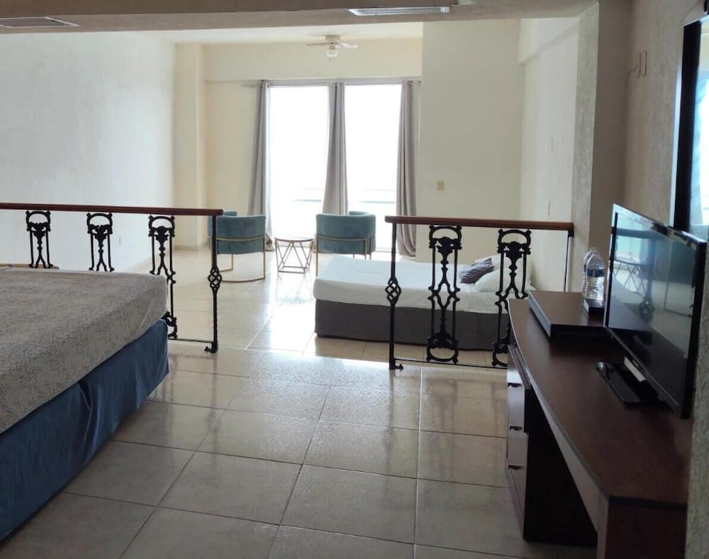 Casabella Art/Boutique Hotel 60/70
