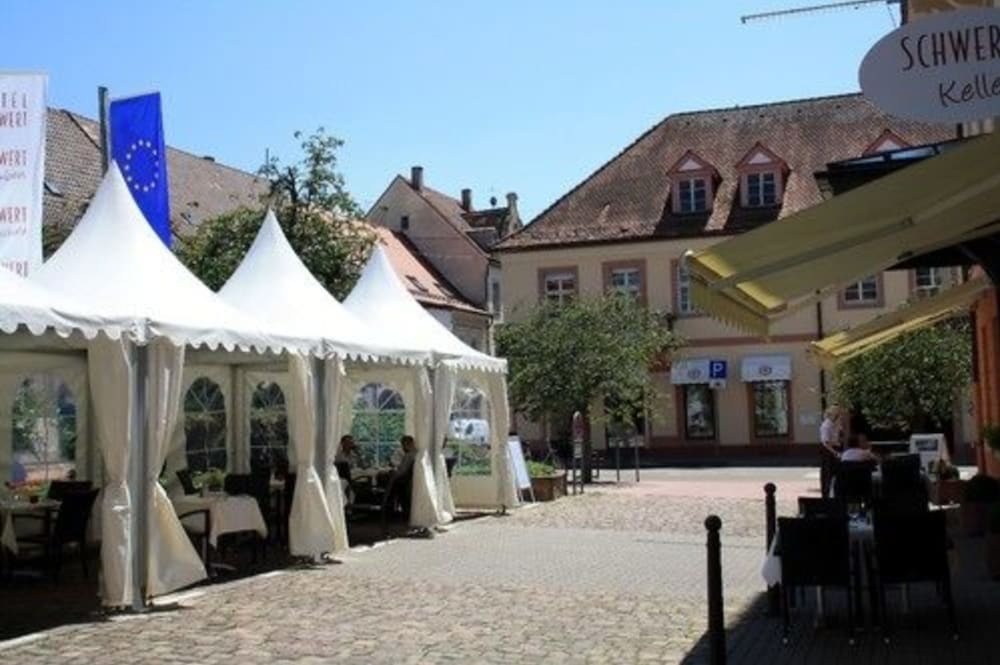 Hotel Schwert 48/50