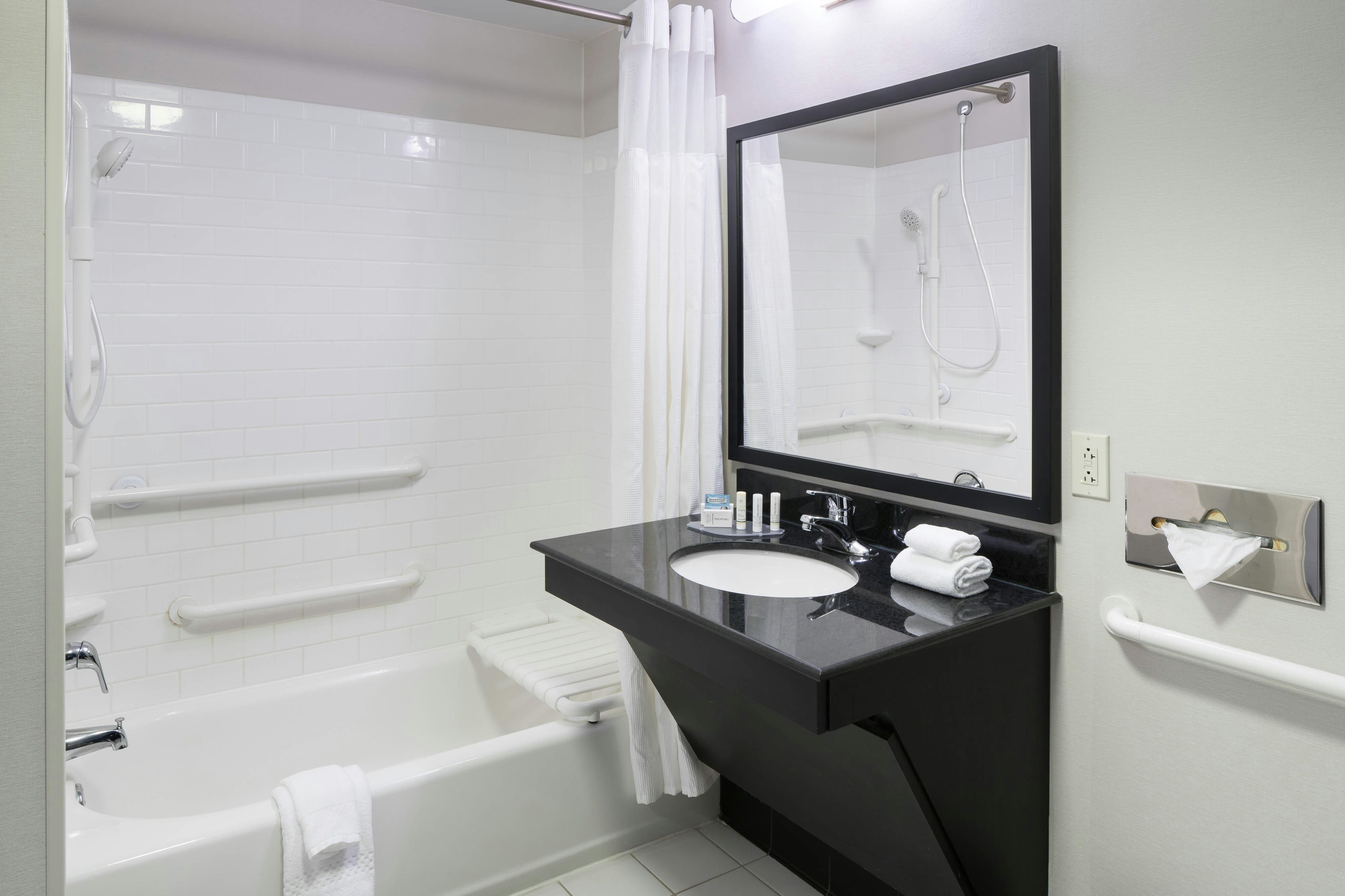 غرفة، Fairfield Inn & Suites Kansas City Overland Park 4/4