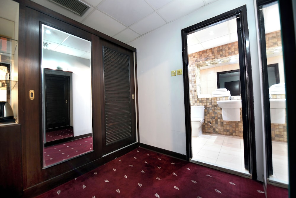 Carlton Tower Hotel 42/55
