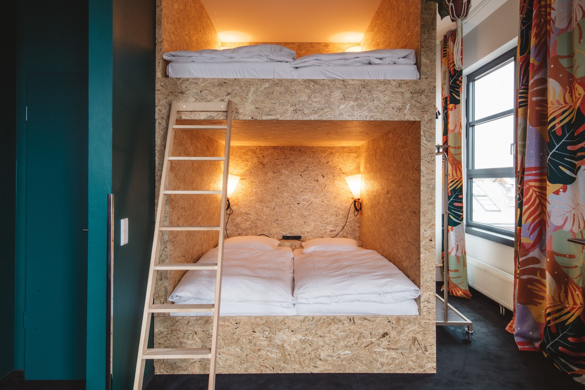 Music, Family, 4 Beds, Bunk Bed, Queen Bed