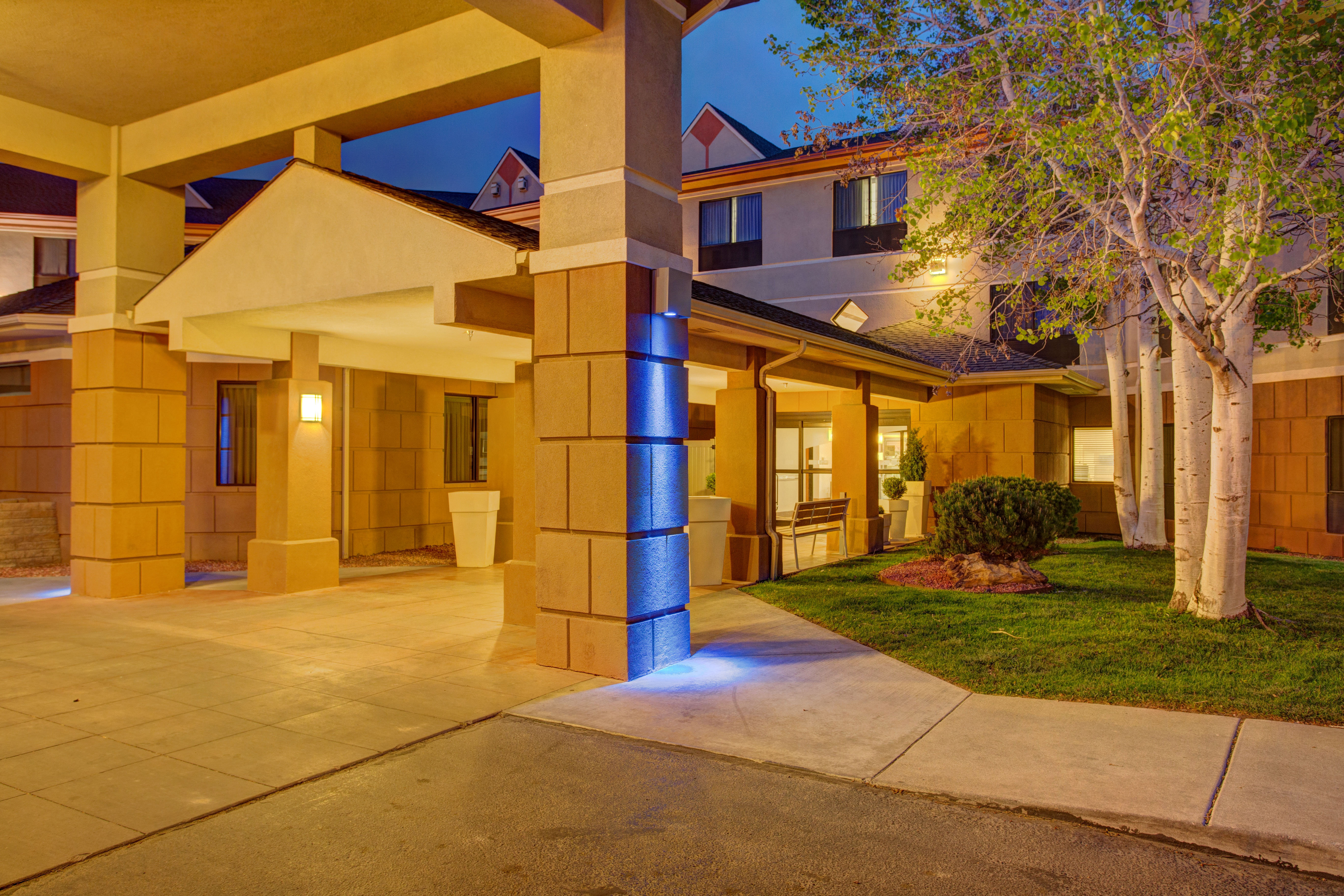 Holiday Inn Express Hotel And Suites Montrose Townsend 58/61