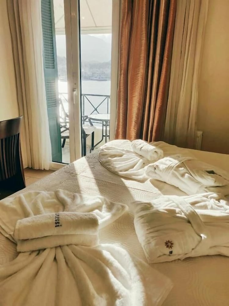 Hotel Manessi 15/62