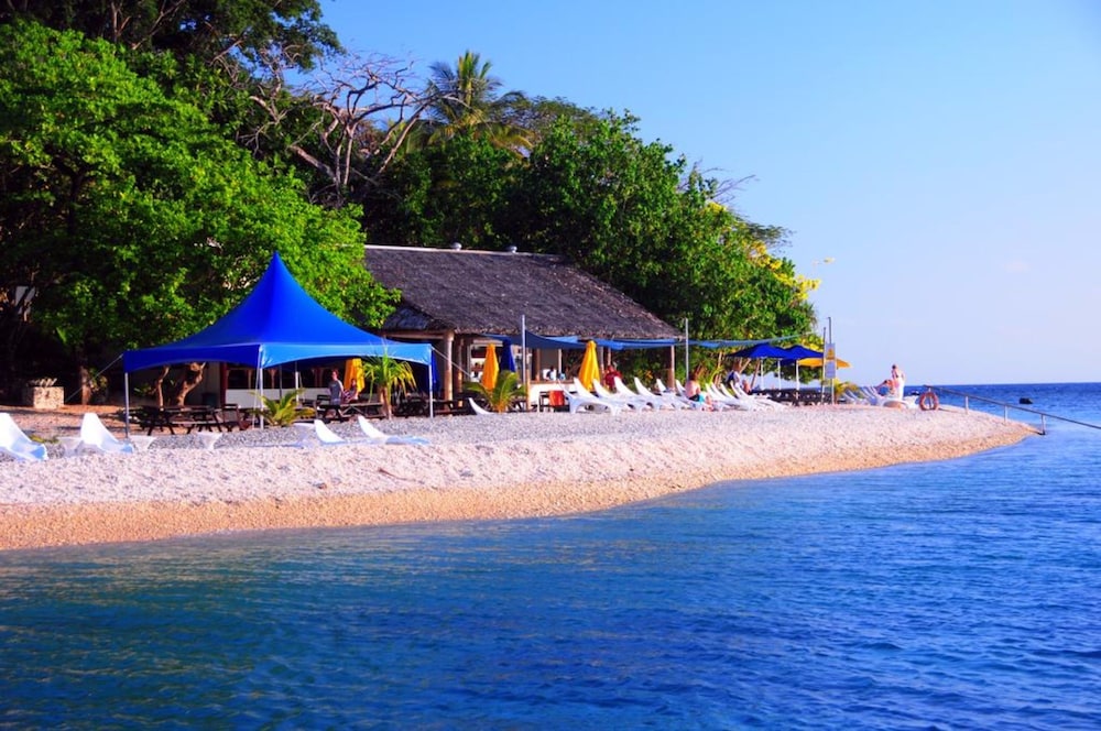 Hideaway Island Resort 68/75