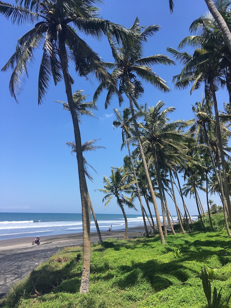 Most Exotic Beachfront Villa Keong 63/67