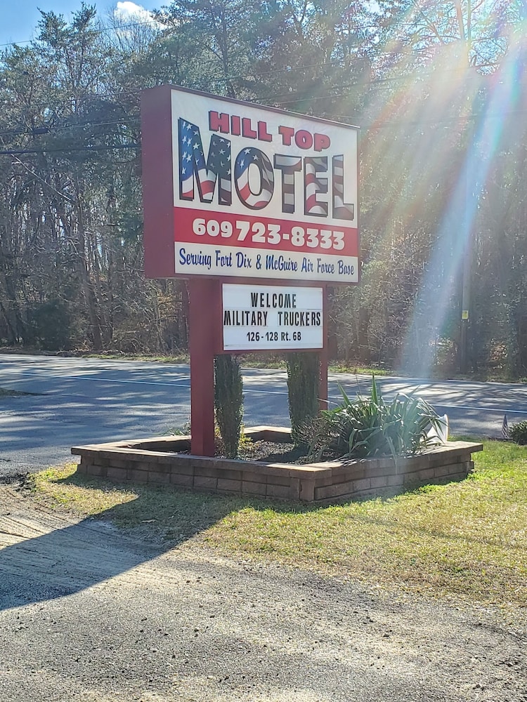 Hill Top Motel 40/48